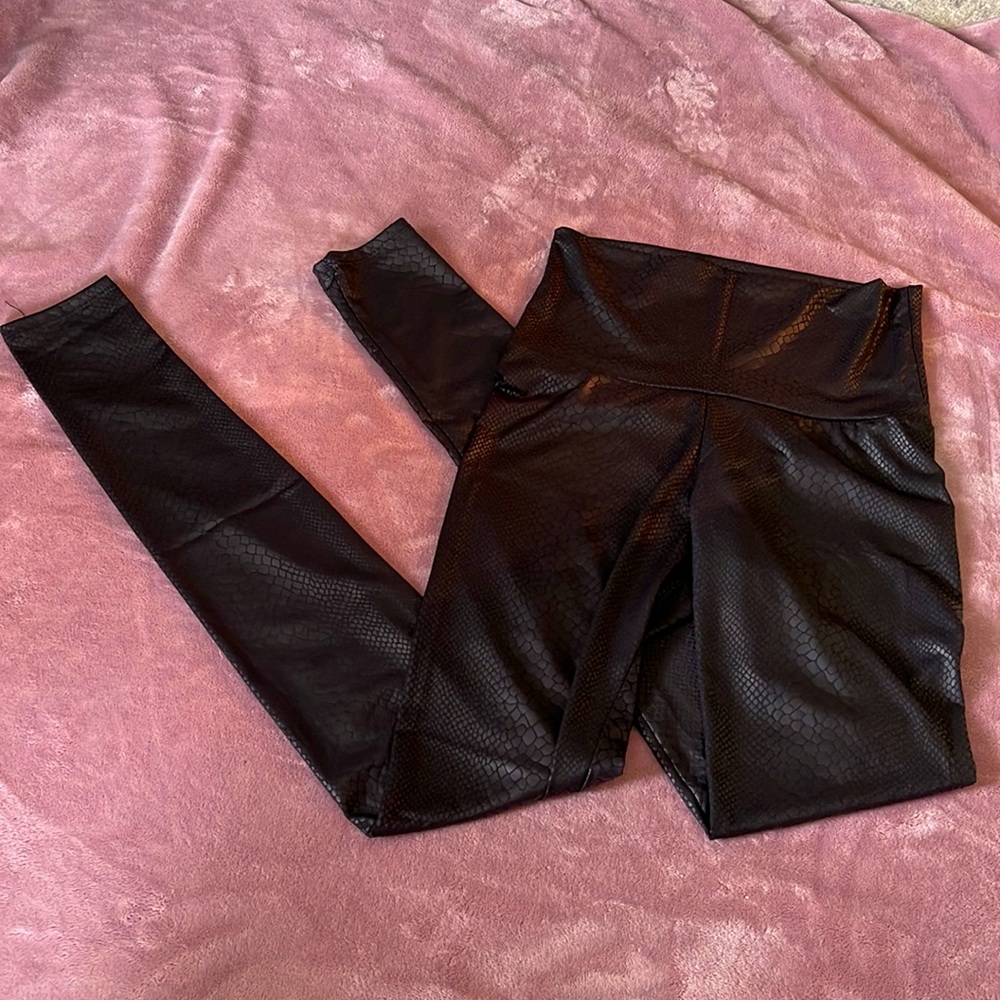 “Leather” snakeskin leggings